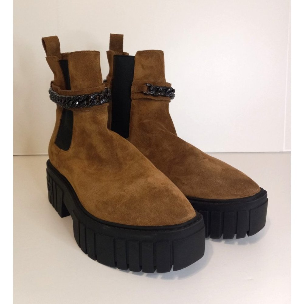 Karl Lagerfeld Riza Chain Suede Chelsea Boots Brown Size 8.5